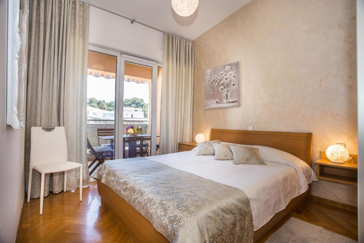 Apartment Dora Near Sea And Center With Private Garage Poreč Buitenkant foto