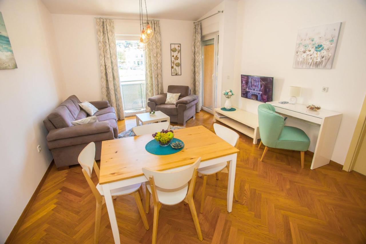 Apartment Dora Near Sea And Center With Private Garage Poreč Buitenkant foto