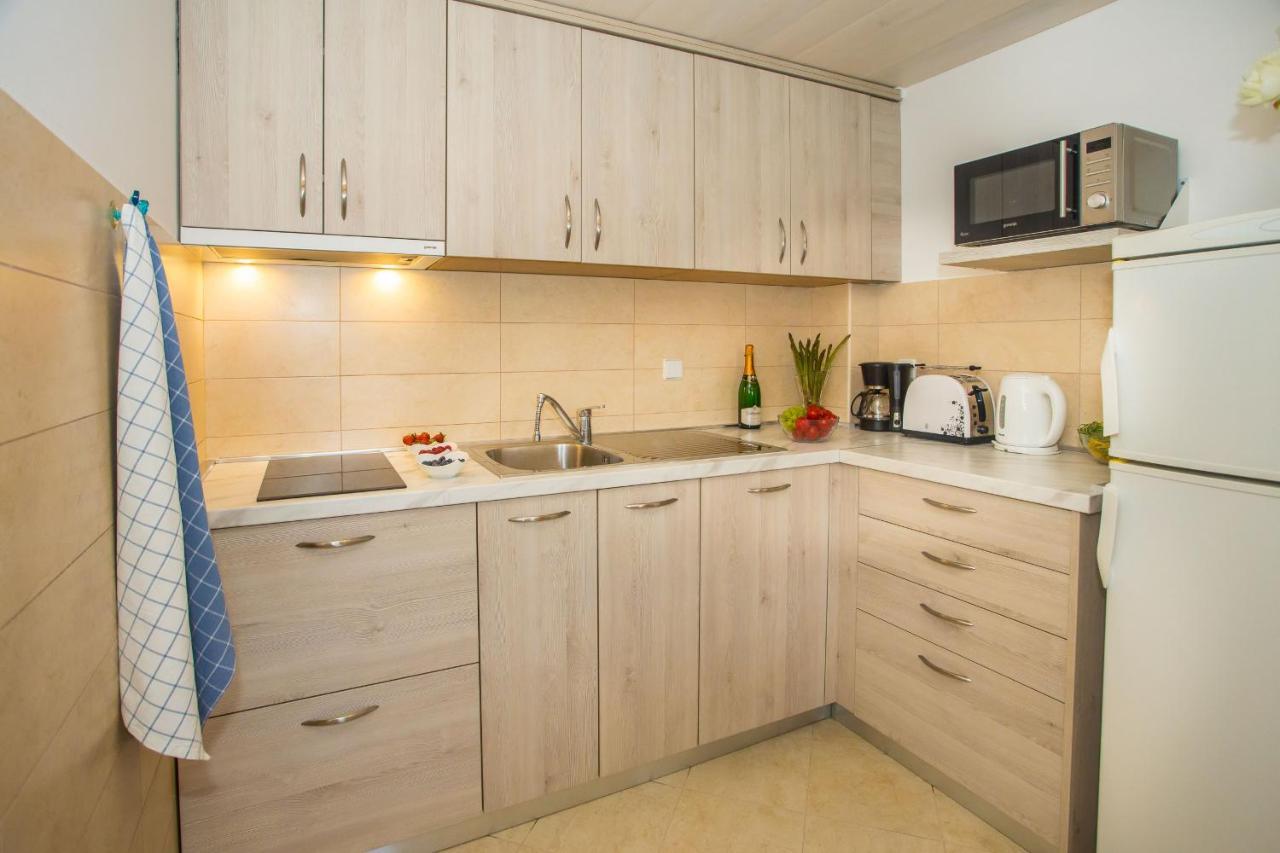 Apartment Dora Near Sea And Center With Private Garage Poreč Buitenkant foto