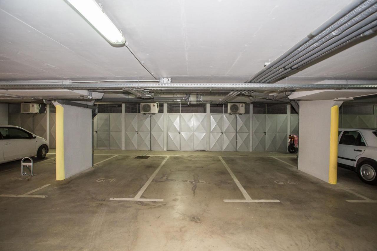 Apartment Dora Near Sea And Center With Private Garage Poreč Buitenkant foto